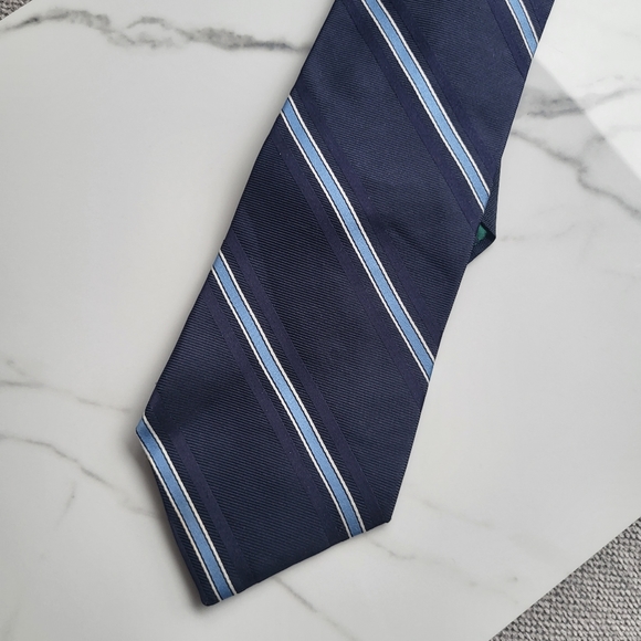 Vintage  Y2K Tommy Hilfiger Navy Blue men tie - Picture 1 of 5